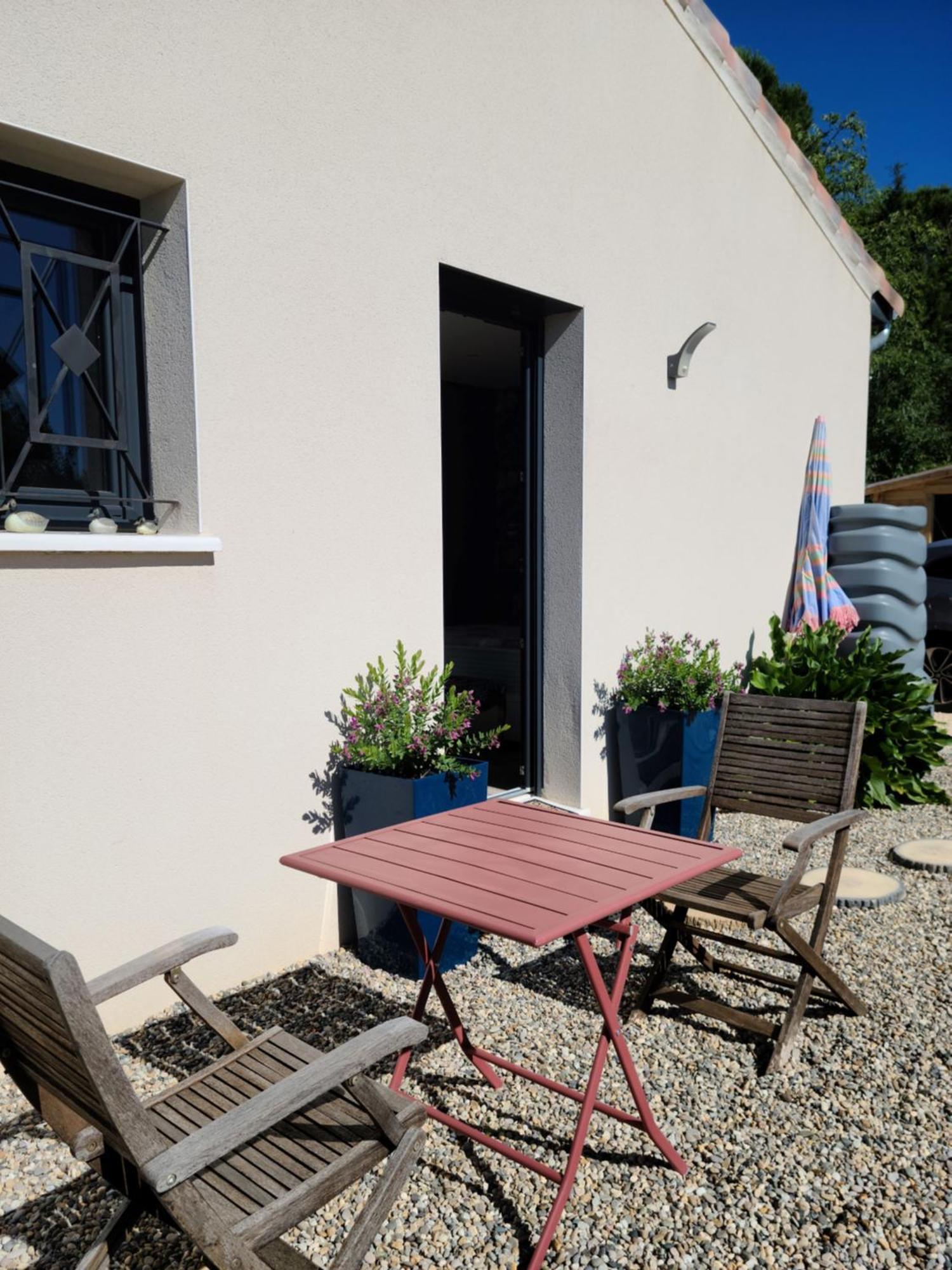 Saint-Laurent-la-Vernède Les Papillons D'Uzes Bed & Breakfast エクステリア 写真